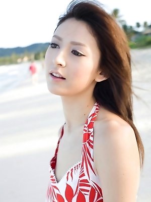 Leah Dizon Asian is so sexy no matter the activities she does